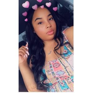 Meet your Posher, Kayla